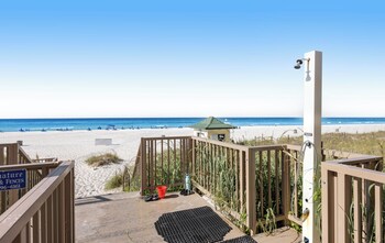 fantastic ocean front 1 bd condo at boardwalk in panama city beach