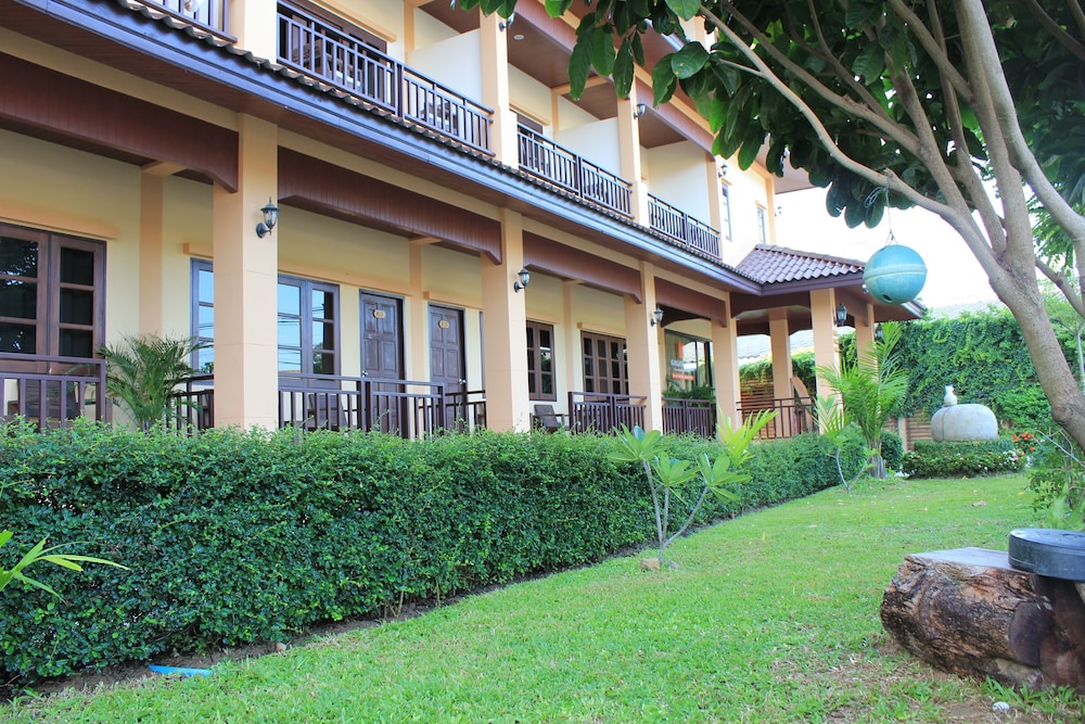 kanlaya park apartment hotel