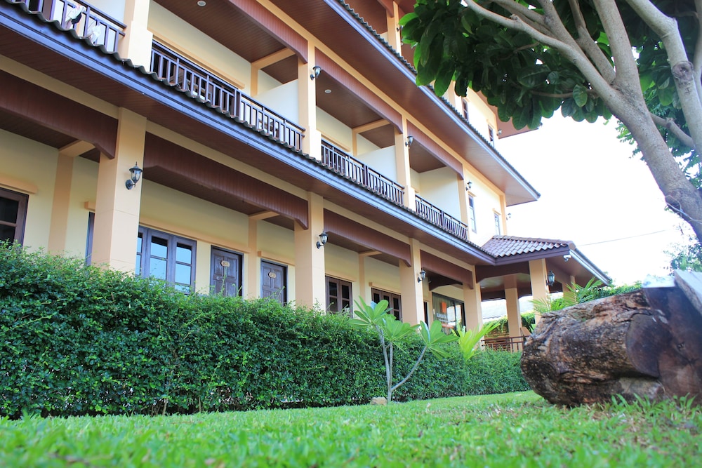 kanlaya park apartment hotel