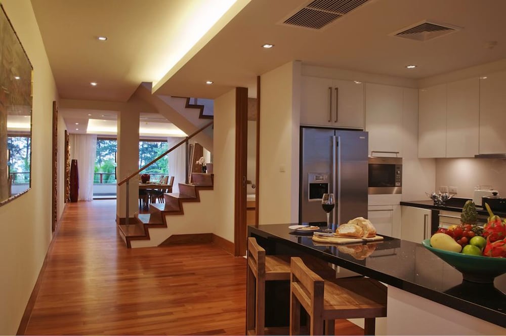 the pearl of naithon