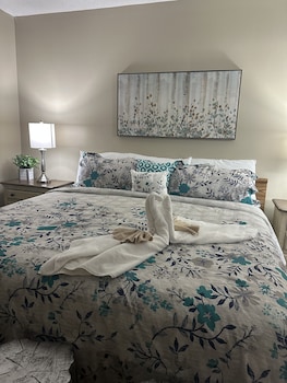 river place 15 2 br condo