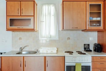 yakinthos residence
