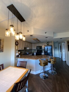 river place condos 205 2bd