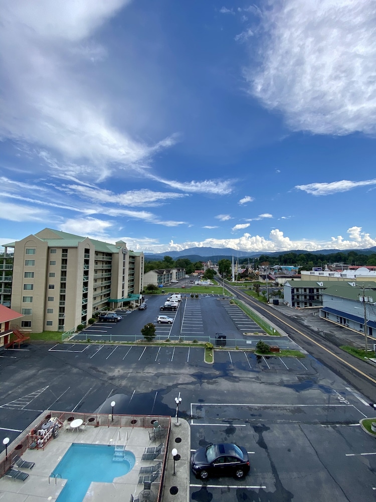 river place condos 205 2bd