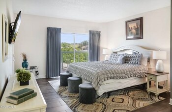 river place condos 205 2bd