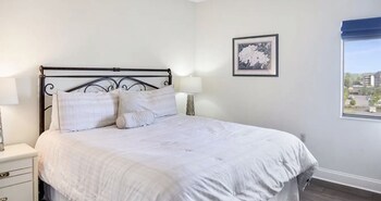 river place condos 205 2bd