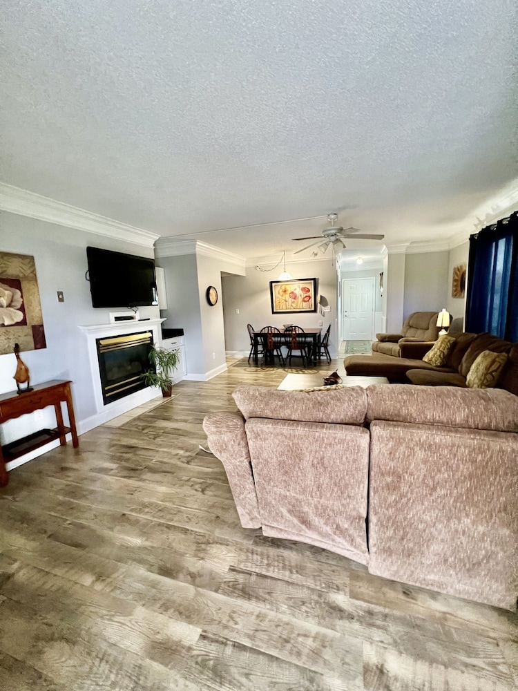 river place 9 2 br condo