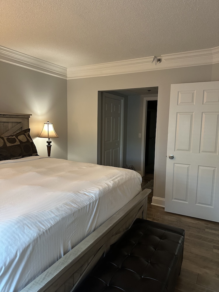 river place 9 2 br condo