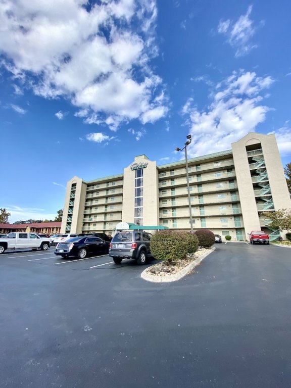 Riverside 209 1Br Condo With Jacuzzi By Redawning,,3 star
