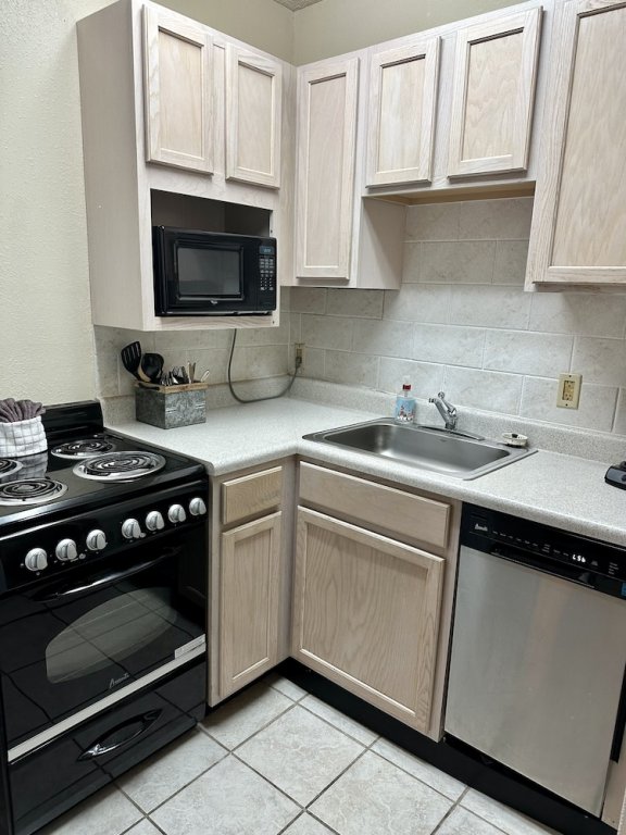 Riverside 209 1Br Condo With Jacuzzi By Redawning,,3 star