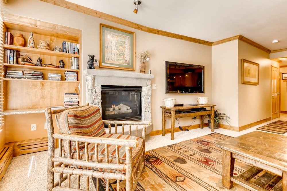 black bear 8032 1 br condo