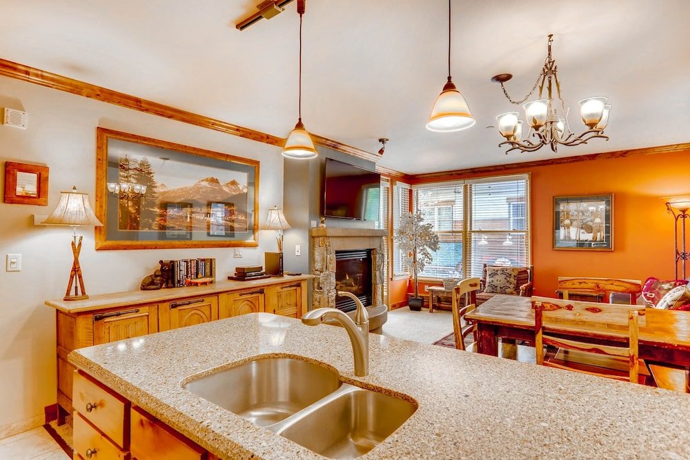 black bear 8034 1 br condo