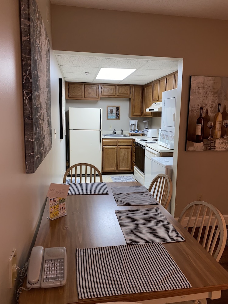 smoky mountains 205 2bd condo with private balcony by redawning