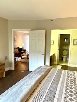 smoky mountains 205 2bd condo with private balcony by redawning