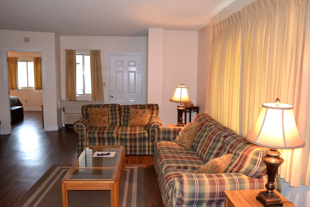 river place 8 2 br condo