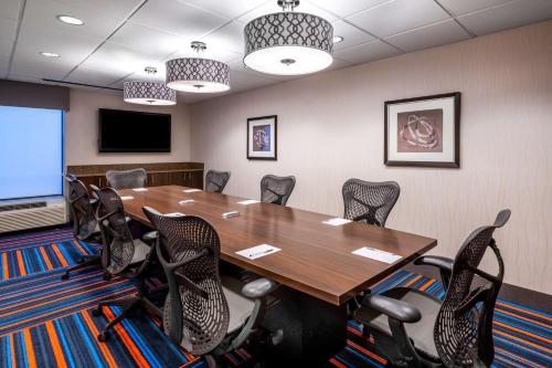 hampton inn denver international airport