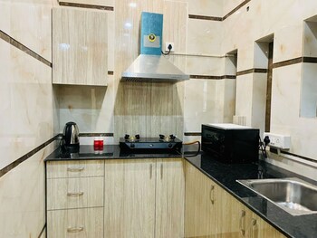 olive service apartments dlf cyber city