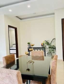 olive service apartments dlf cyber city