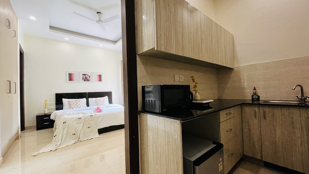 olive service apartments dlf cyber city