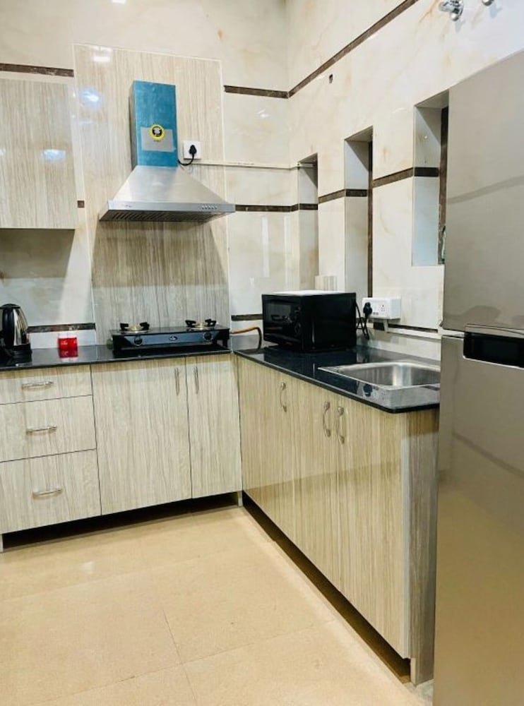 olive service apartments dlf cyber city