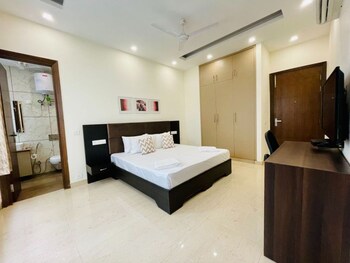 olive service apartments dlf cyber city