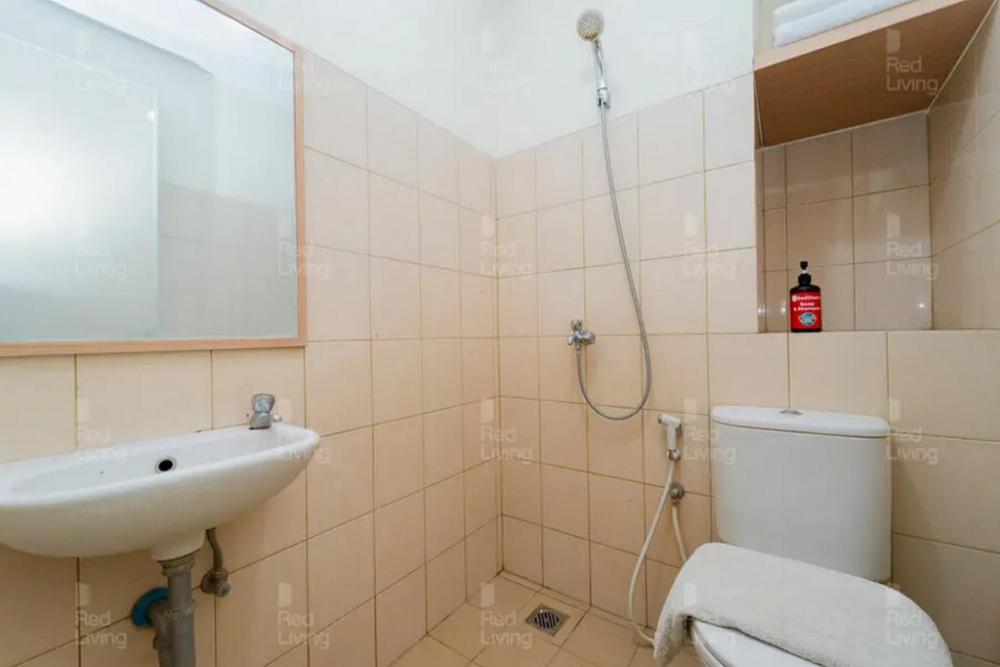 reddoorz apt tamansari panoramic soekarno hatta 3