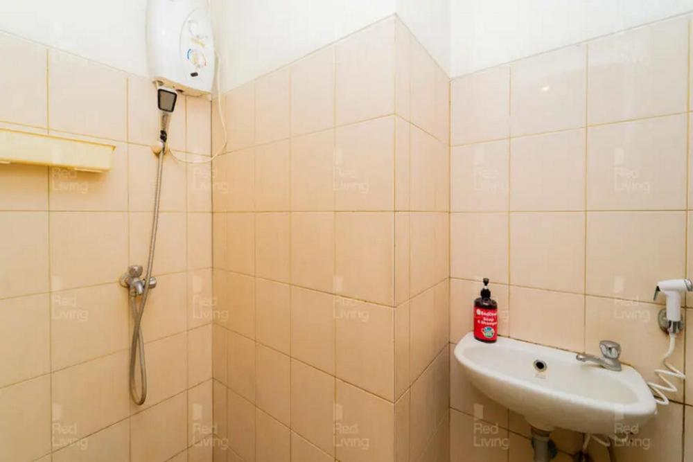 reddoorz apt tamansari panoramic soekarno hatta 3