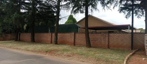 c land guest house meyerton