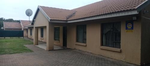 c land guest house meyerton