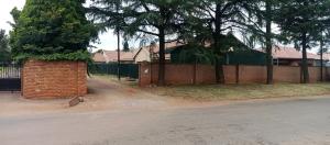 c land guest house meyerton