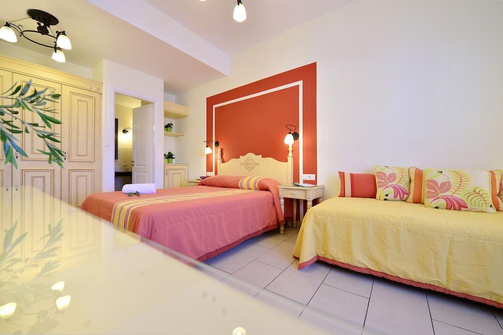 mykonos city