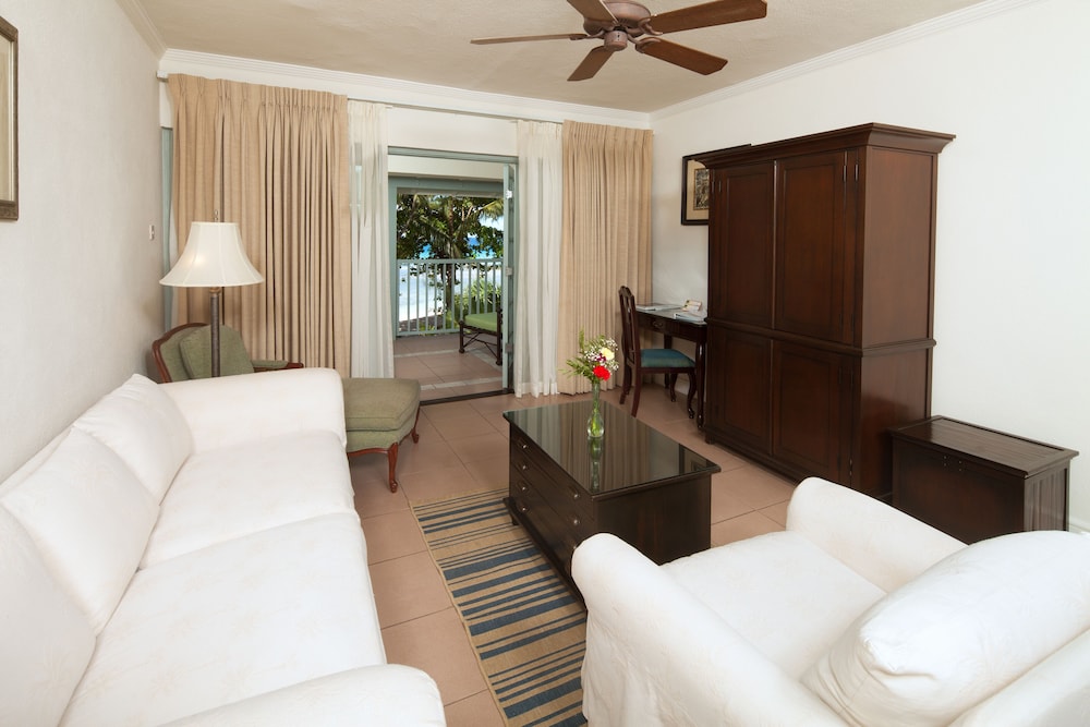 savannah beach club hotel