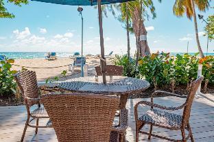 savannah beach club hotel