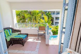 savannah beach club hotel