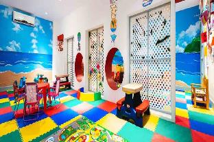 savannah beach club hotel