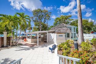 savannah beach club hotel