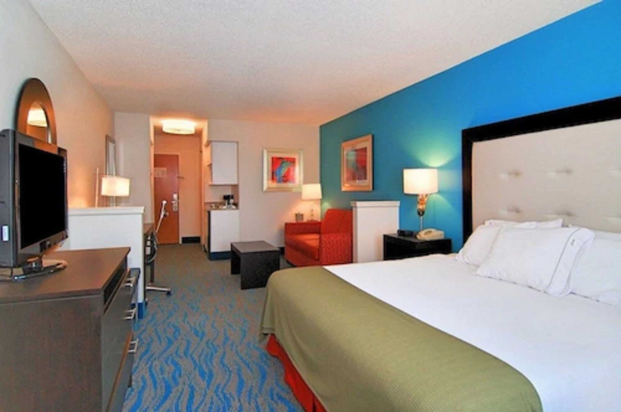 holiday inn express destin e commons mall area