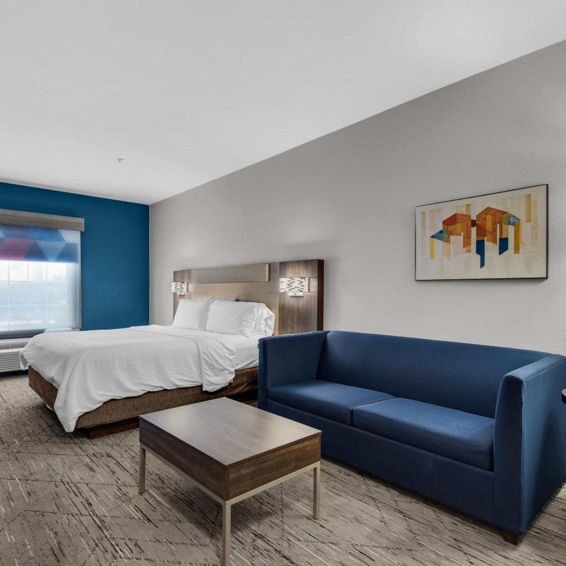 holiday inn express destin e commons mall area