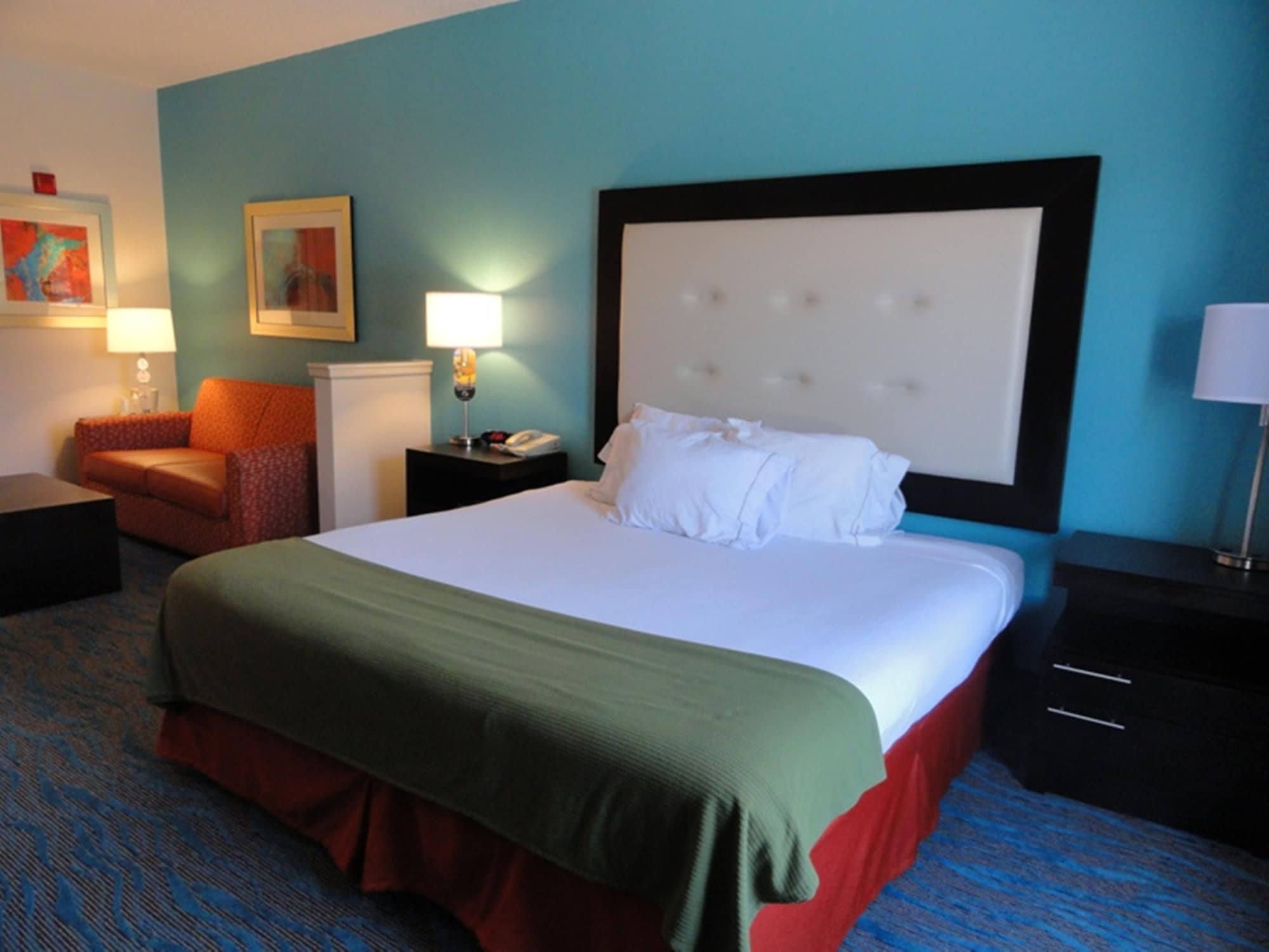 holiday inn express destin e commons mall area