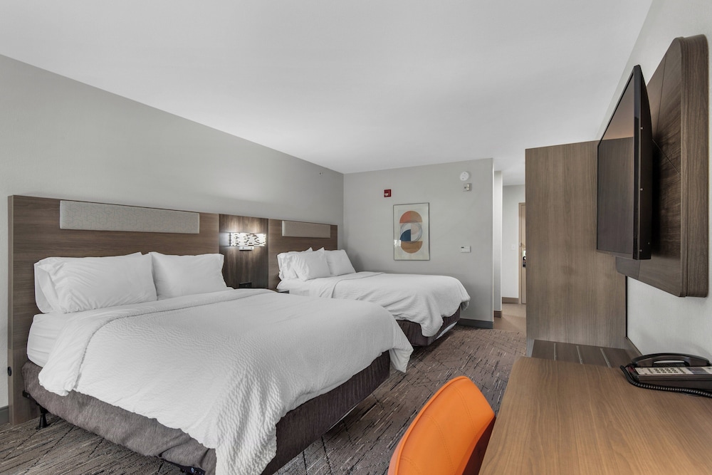 holiday inn express destin e commons mall area