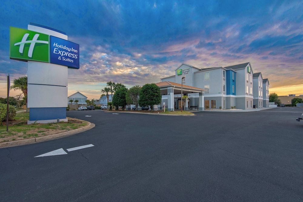 holiday inn express destin e commons mall area