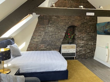 whitby bridge luxury apartments