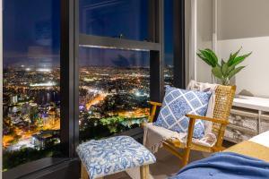 hamptons retreat on level 77 skytower