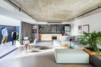 charlie porto alegre praca 4