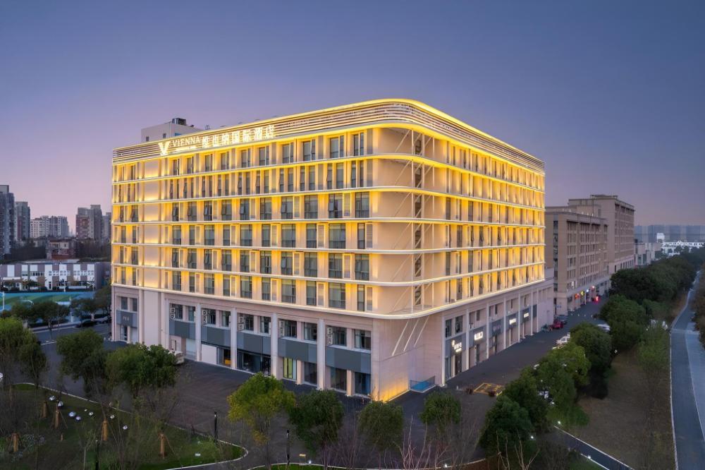 vienna pudong new area dishui lake university town