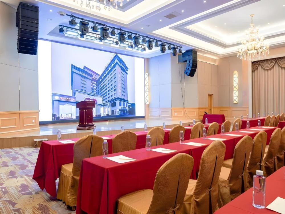 vienna pudong new area dishui lake university town