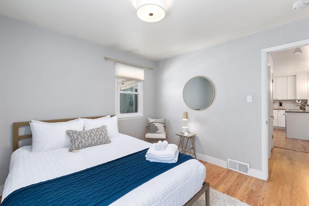 fun family friendly old town home w hot tub