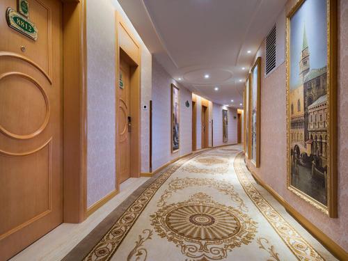 vienna hotel mei zhou wu hua
