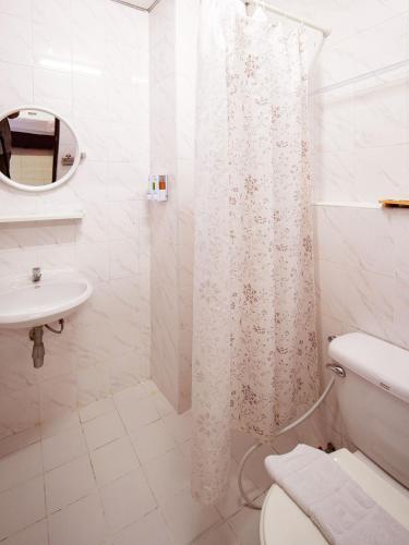 crystal resort korat