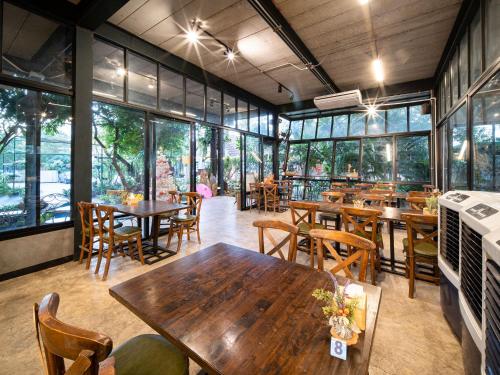 crystal resort korat